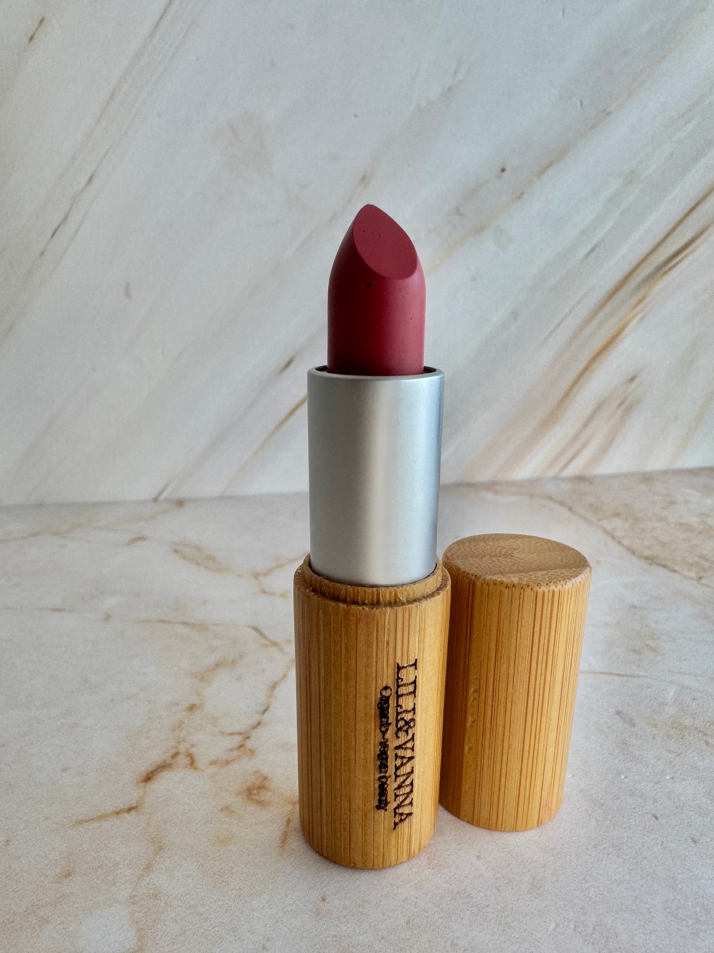 Labial con mango Tono Peonia