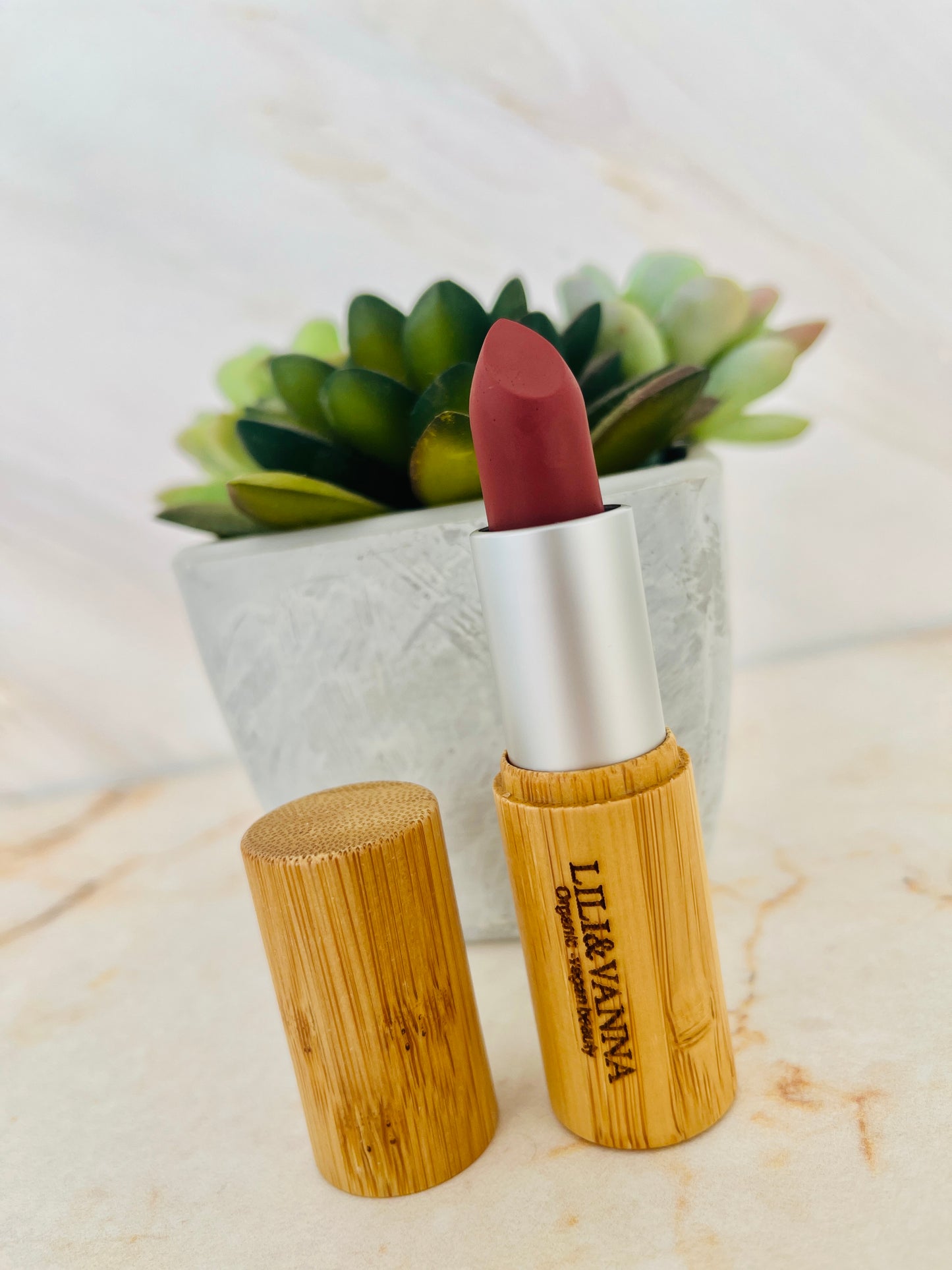 Labial de mango Tono Purple