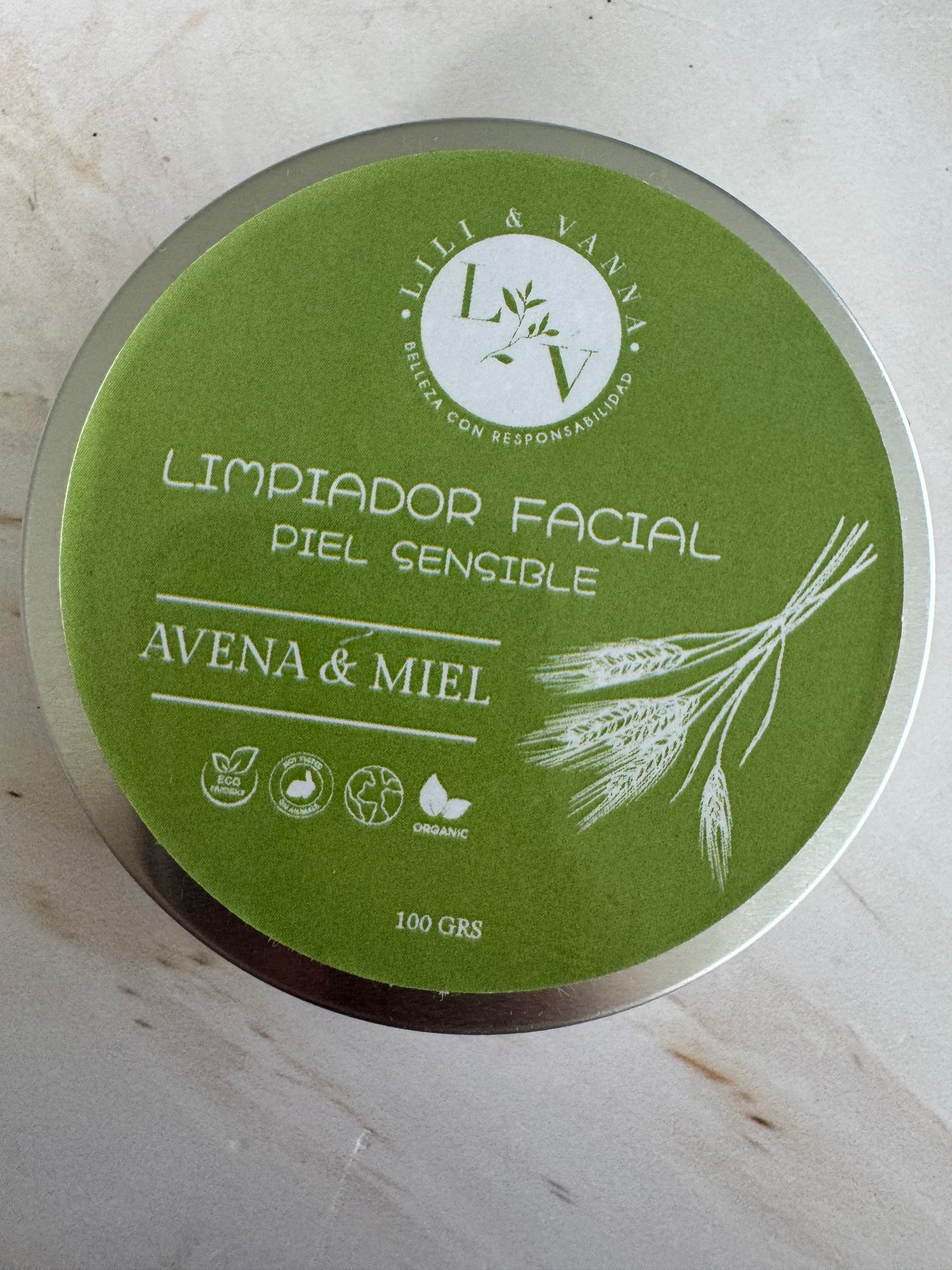 Limpiadora  Facial Para Piel Sensible de Avena